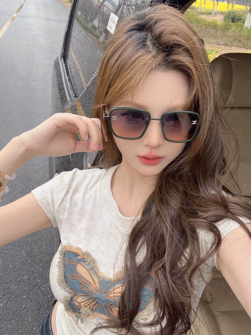 Miu miu Sunglasses